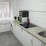 Centro De A Seis Minutos De La Playa Appartement *